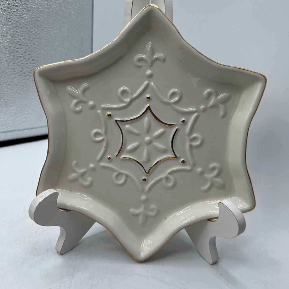 Magenta Brand White Decorative Plate